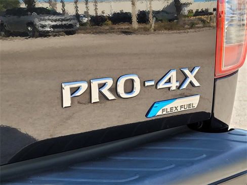 Used 2019 Nissan Frontier PRO-4X w/ Pro-4x Luxury Package image 12