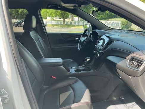 Used 2023 Chevrolet Equinox RS w/ RS Leather Package FWD image 32