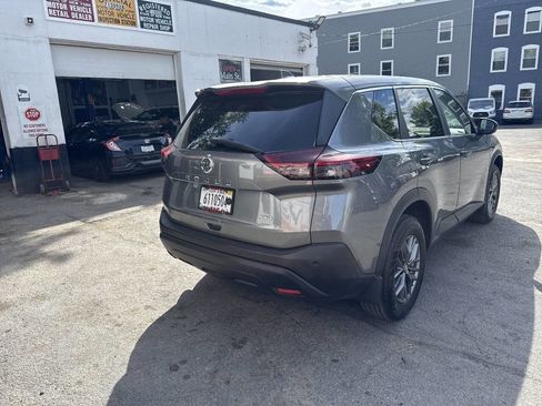 Used 2021 Nissan Rogue S AWD/4WD image 5