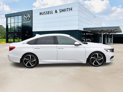 Used 2019 Honda Accord Sport image 3