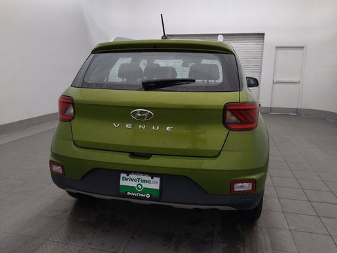Used 2023 Hyundai Venue SEL FWD image 7