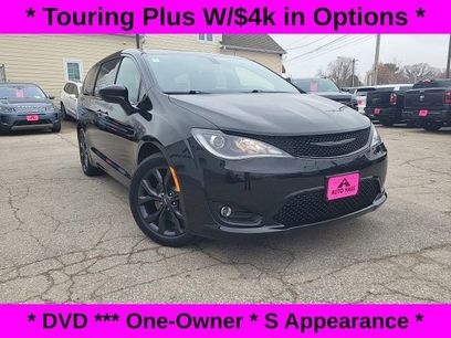 Used 2019 Chrysler Pacifica Touring Plus w/ S Appearance Package