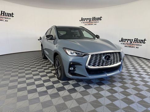 Used 2023 INFINITI QX55 Luxe w/ Cargo Package image 8