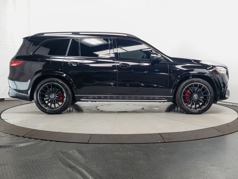 Used 2025 Mercedes-Benz GLS 63 AMG 4MATIC image 36