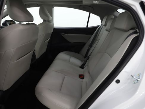 Used 2025 Toyota Camry XLE w/ Premium Plus Package image 14