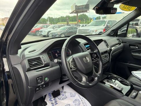 Used 2021 Honda Pilot Black Edition image 17