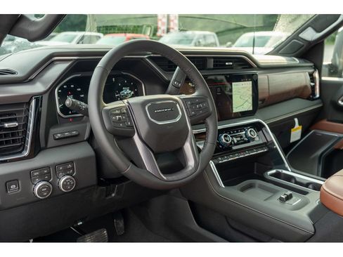 New 2026 GMC Sierra 2500 Denali Ultimate AWD/4WD image 11