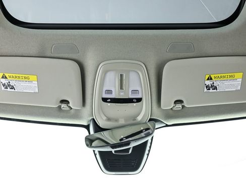 Certified 2023 Volvo XC40 B5 Plus w/ Protection Package Premier image 20