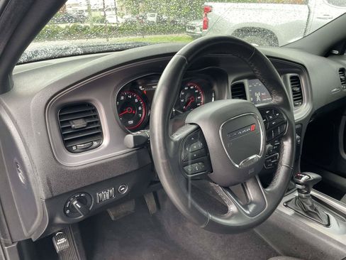 Used 2023 Dodge Charger SXT w/ Blacktop Package RWD image 8