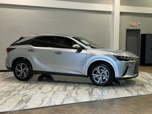 Used 2025 Lexus RX 350 FWD w/ Technology Package image 5