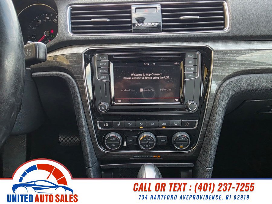 Used 2018 Volkswagen Passat 2.0T SE w/ SE Lighting Package FWD image 16