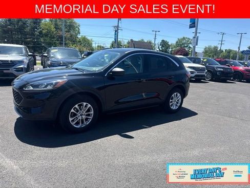 Certified 2022 Ford Escape SE w/ Convenience Package AWD/4WD image 3
