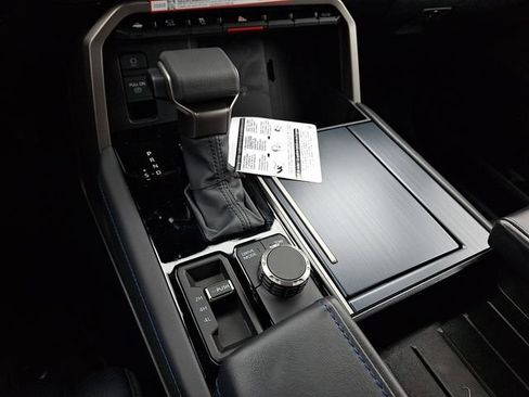 New 2026 Toyota Tundra Platinum AWD/4WD image 7