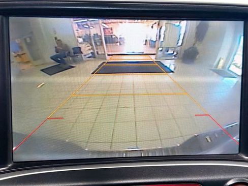 Used 2015 GMC Sierra 1500 SLE w/ SLE Value Package image 11