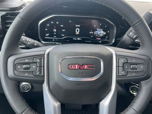 Used 2025 GMC Sierra 1500 Elevation image 20