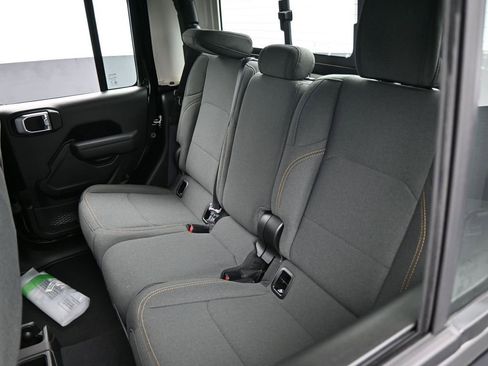 New 2026 Jeep Gladiator Sport image 28