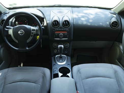 Used 2013 Nissan Rogue S FWD image 25