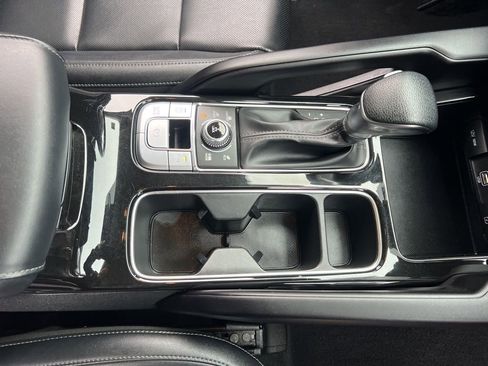 Certified 2024 Kia Telluride LX image 23