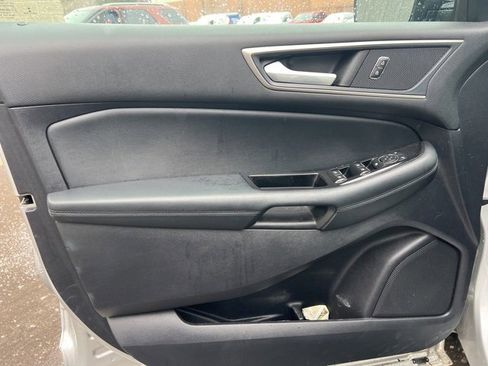 Used 2019 Ford Edge SEL w/ Equipment Group 201A image 18