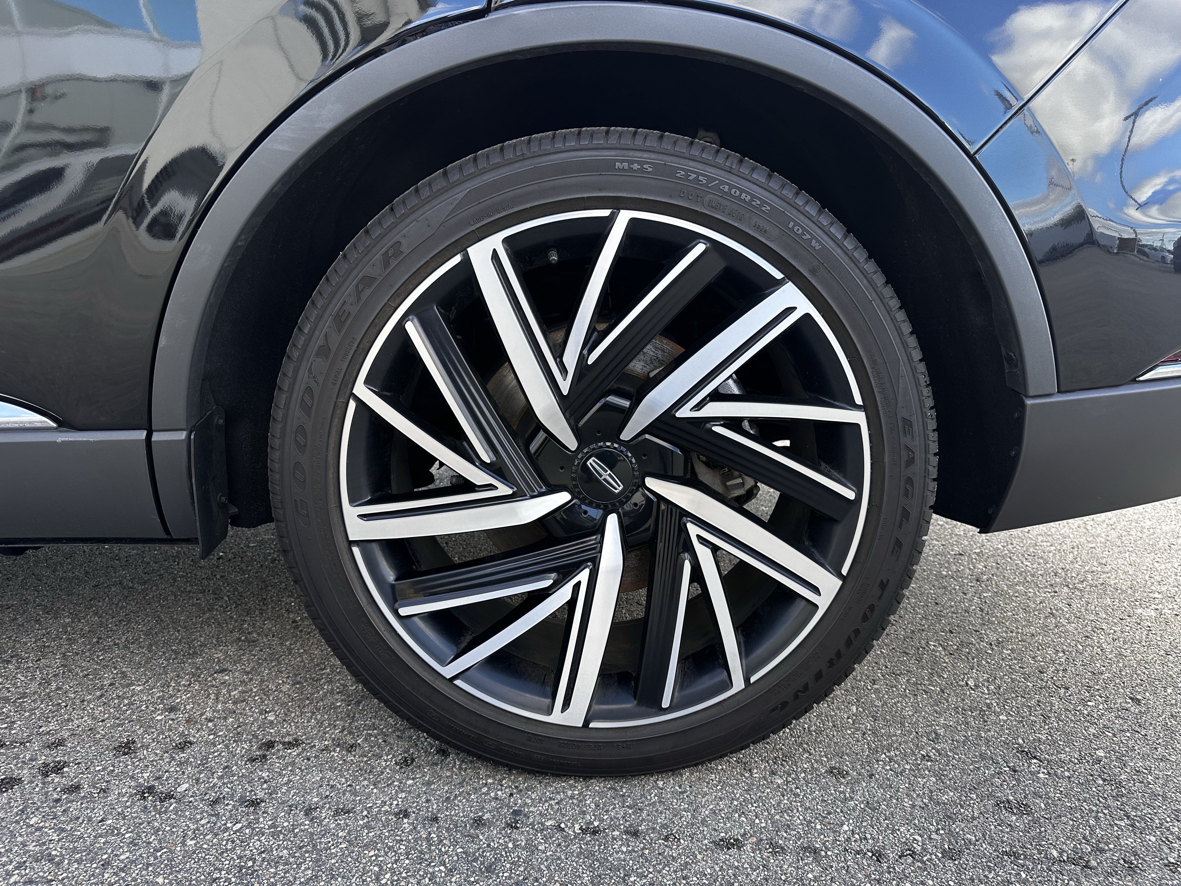 Used 2025 Lincoln Aviator Reserve w/ Equipment Group 201A AWD/4WD image 9