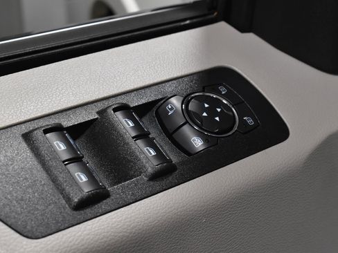 Used 2019 Ford F150 Limited w/ Trailer Tow Package image 12