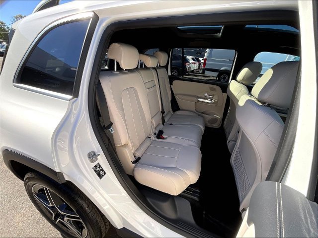 Used 2026 Mercedes-Benz GLB 250 4MATIC image 27
