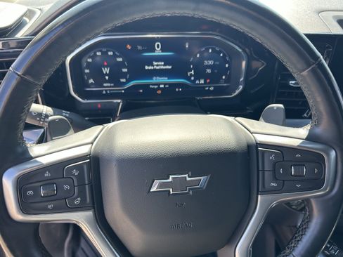 Used 2023 Chevrolet Silverado 1500 LT Trail Boss w/ LT Trail Boss Premium Package AWD/4WD image 13