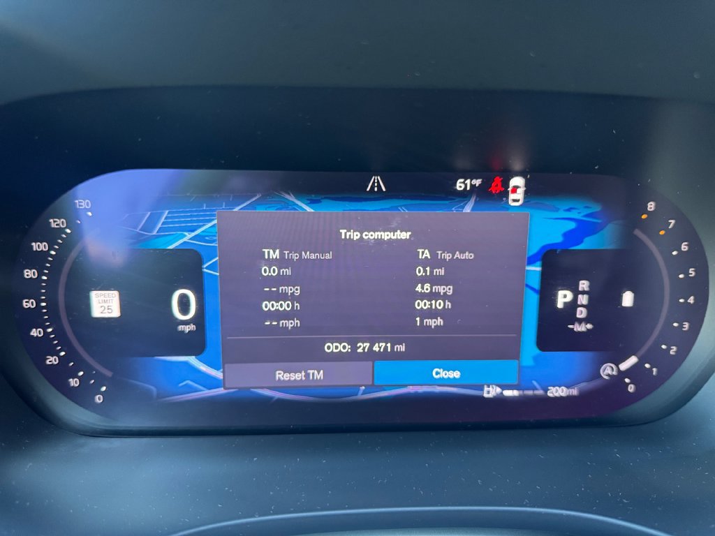 Certified 2024 Volvo XC60 B5 Plus w/ Climate Package AWD/4WD image 29