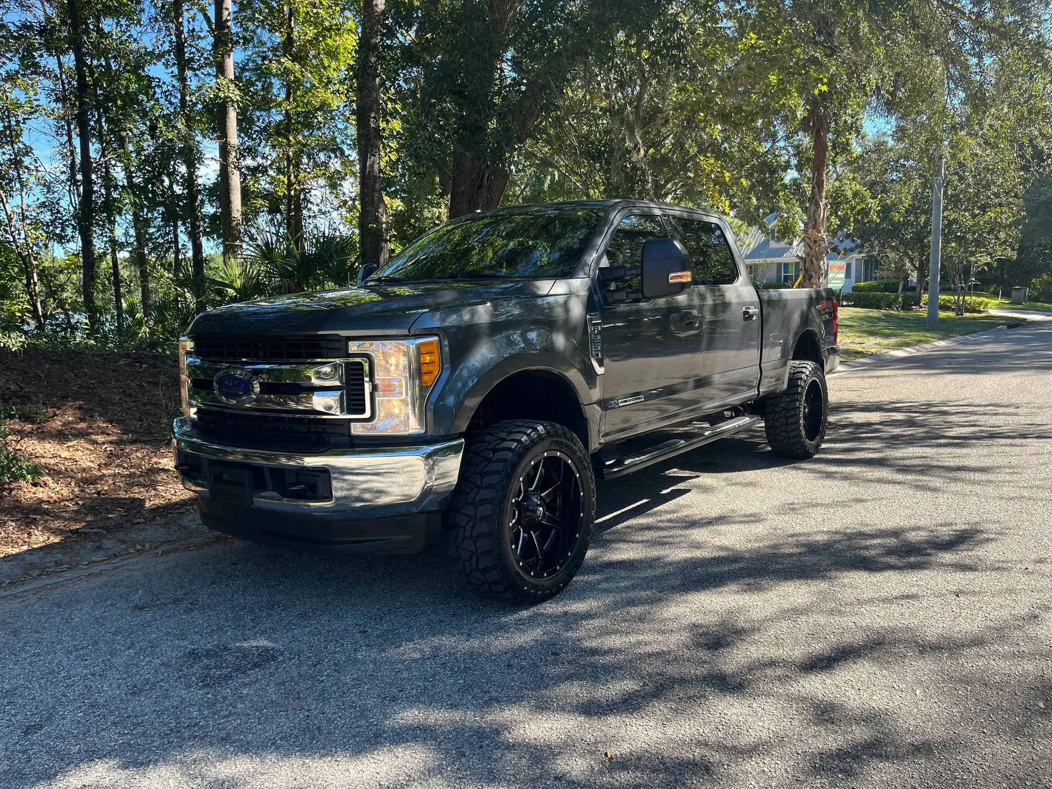 Used 2017 Ford F250 XLT AWD/4WD image 5