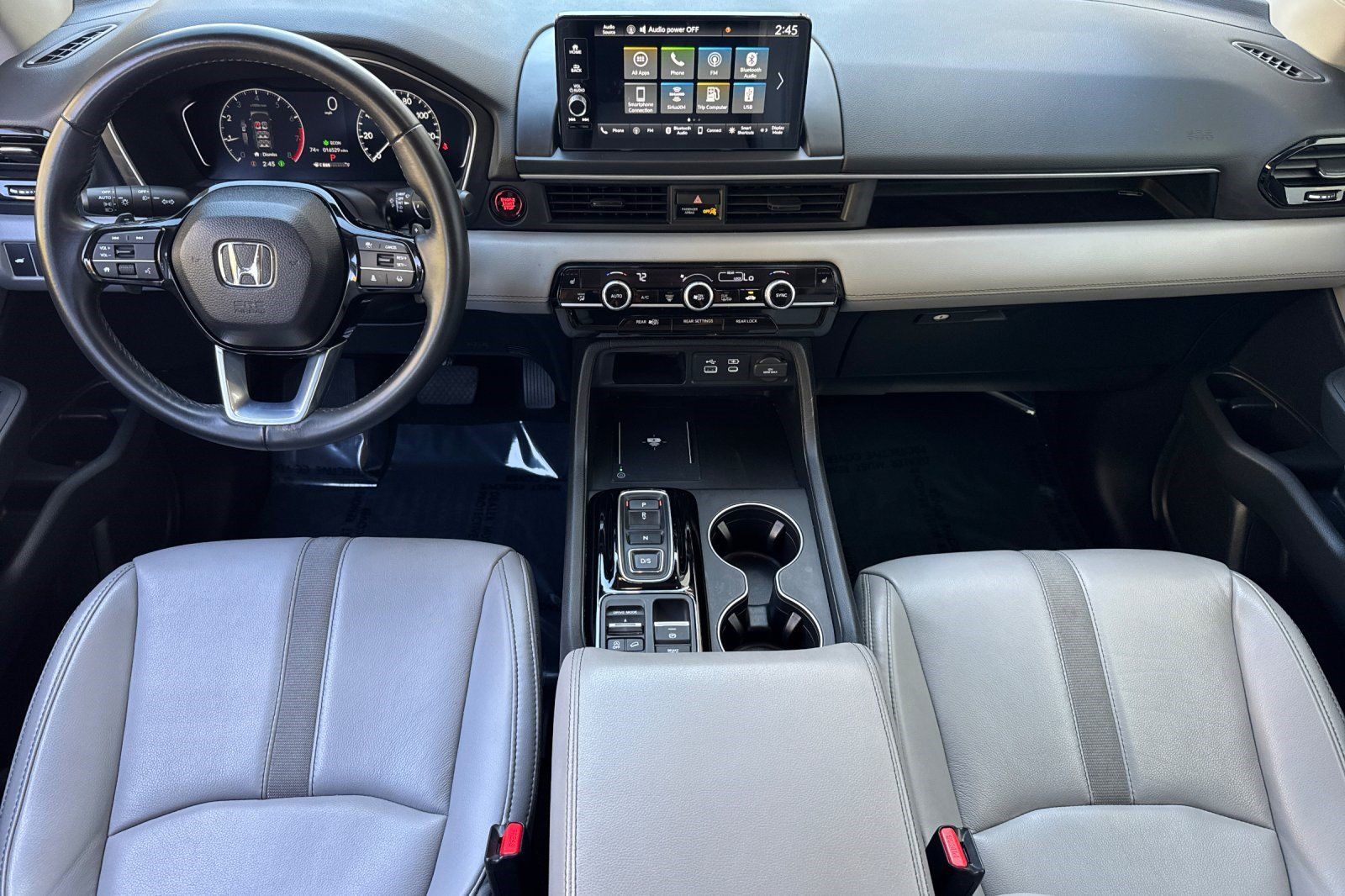 Used 2025 Honda Pilot EX-L image 16