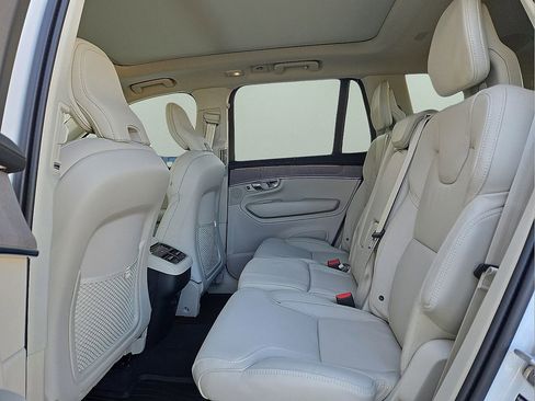 New 2026 Volvo XC90 B6 Ultra image 15