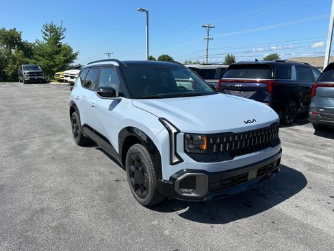 New 2027 Kia Seltos X-Line S w/ X-Line S Premium Package AWD/4WD image 3