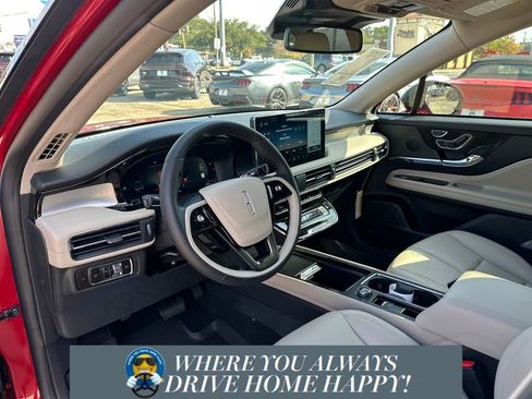 New 2026 Lincoln Corsair Premiere image 9