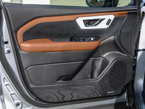 New 2026 Subaru Forester Touring image 14