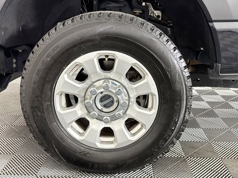 Used 2023 Ford F250 XLT image 35