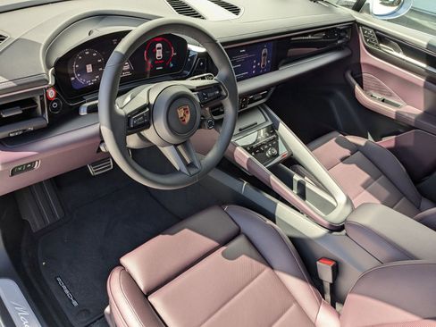 New 2025 Porsche Macan 4S Electric image 4