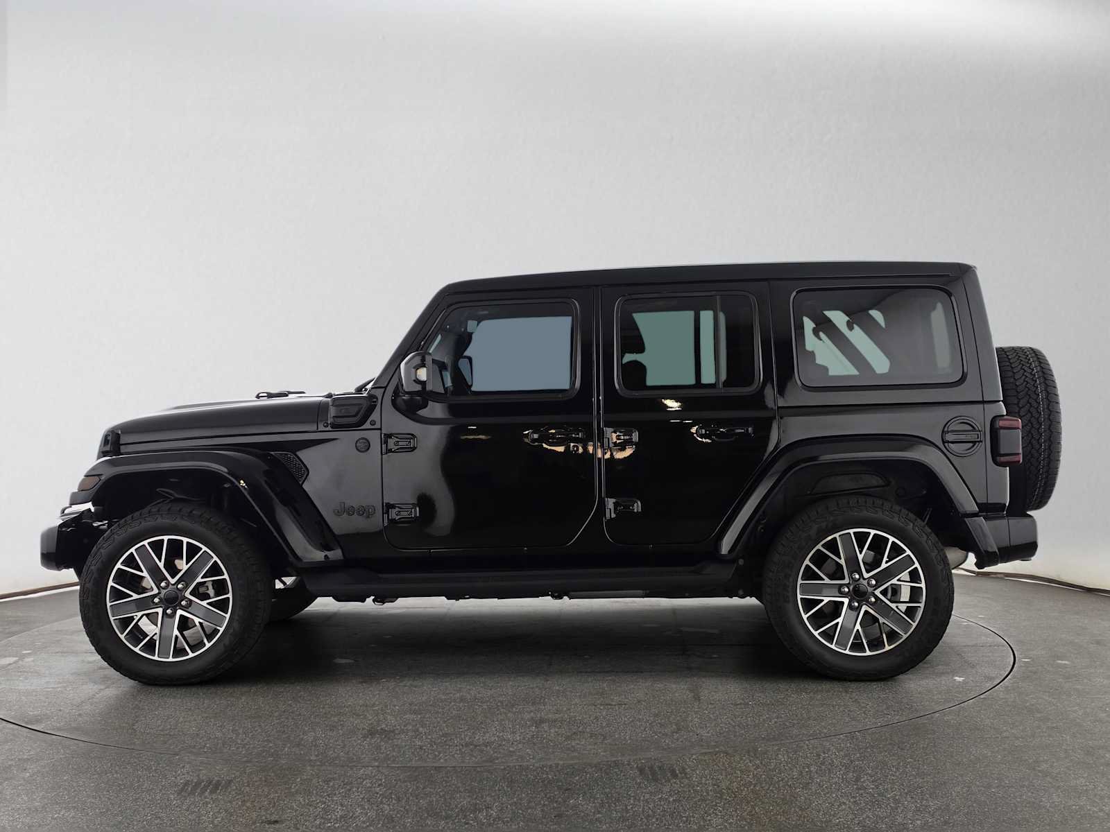 Used 2024 Jeep Wrangler High Altitude AWD/4WD image 6