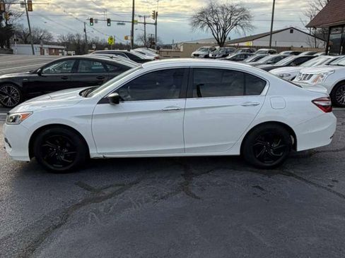 Used 2017 Honda Accord LX image 2