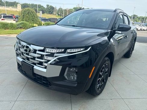 Used 2023 Hyundai Santa Cruz SEL Premium AWD/4WD image 3