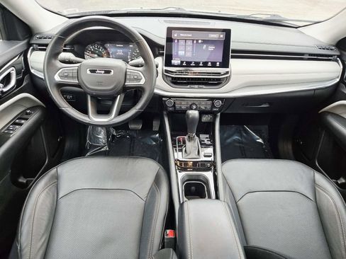 Used 2022 Jeep Compass Limited w/ Sun and Sound Group image 10