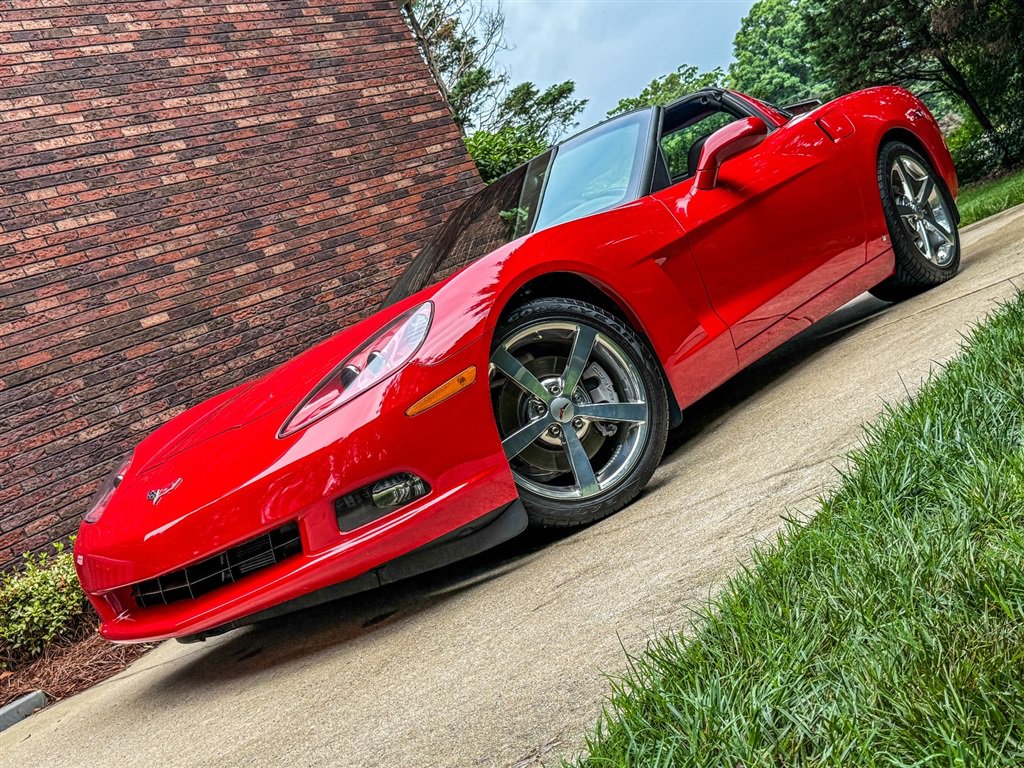 Used 2008 Chevrolet Corvette Coupe w/ Preferred Equipment Group RWD image 10