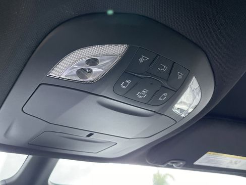 New 2026 Chrysler Pacifica Select image 39