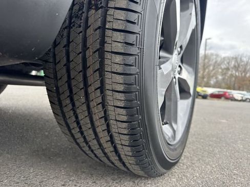 New 2026 Jeep Grand Cherokee Limited w/ Luxury Tech Group II image 18