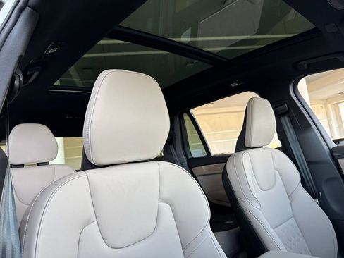 New 2026 Volvo XC90 T8 Plus image 17