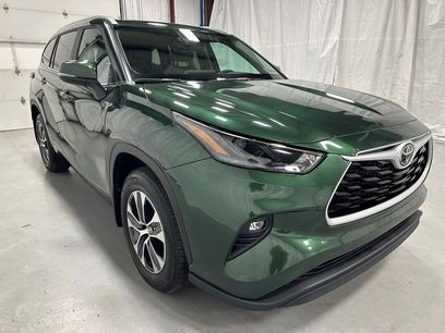 Used 2025 Toyota Highlander XLE