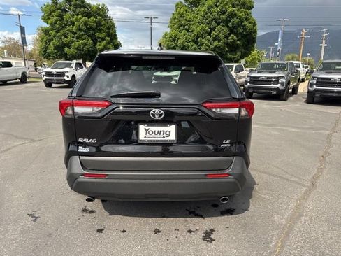 Used 2025 Toyota RAV4 LE AWD/4WD image 6