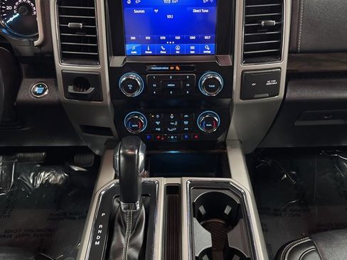 Used 2020 Ford F150 Lariat image 24