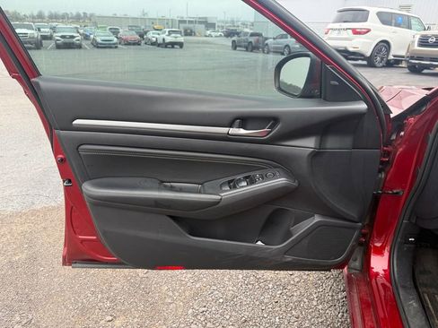 Used 2019 Nissan Altima 2.5 SL image 6