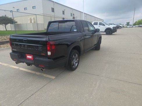 Used 2025 Honda Ridgeline TrailSport image 9