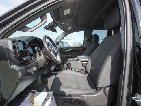 Used 2024 GMC Sierra 1500 Elevation image 29